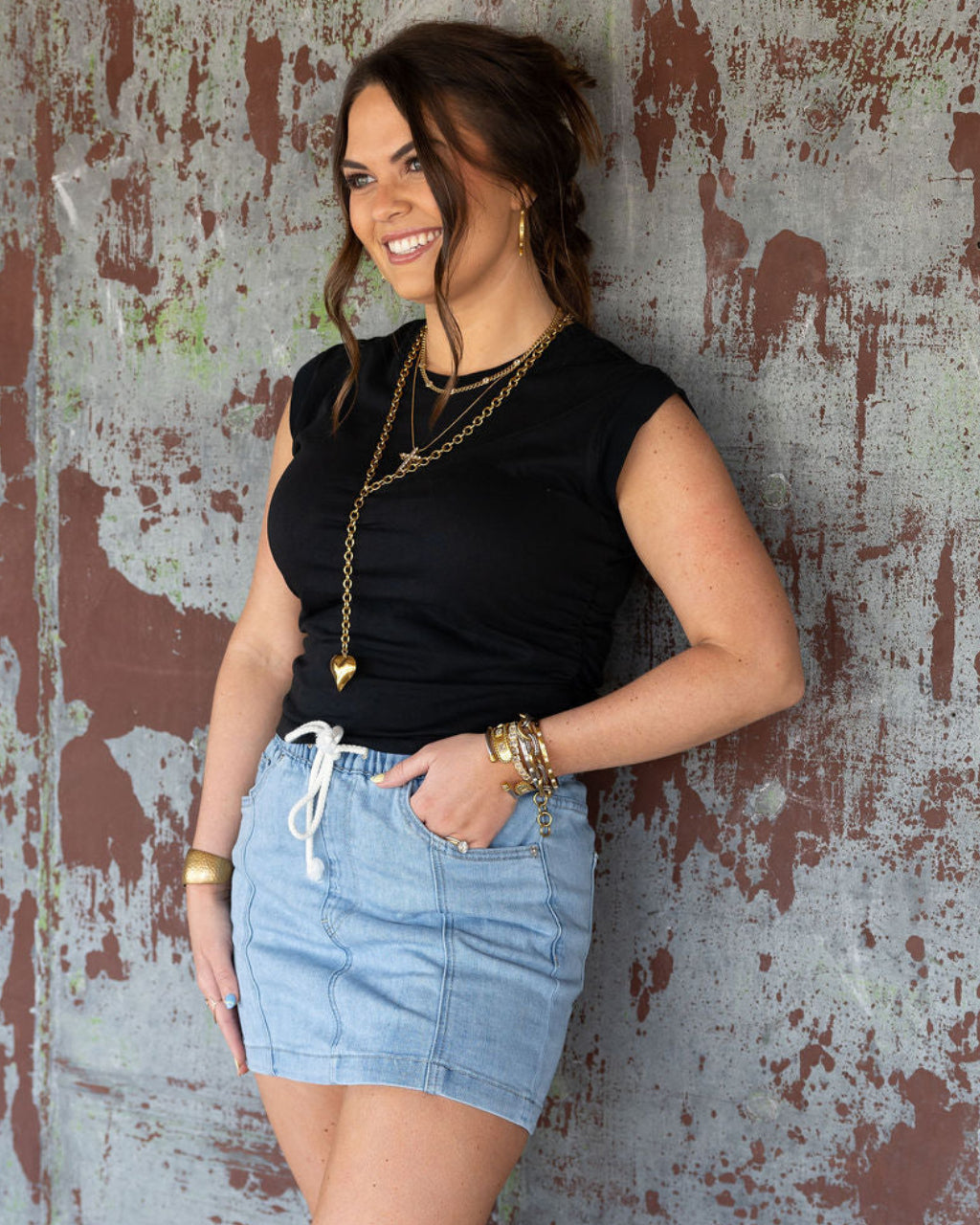 Basic tank - black or white
