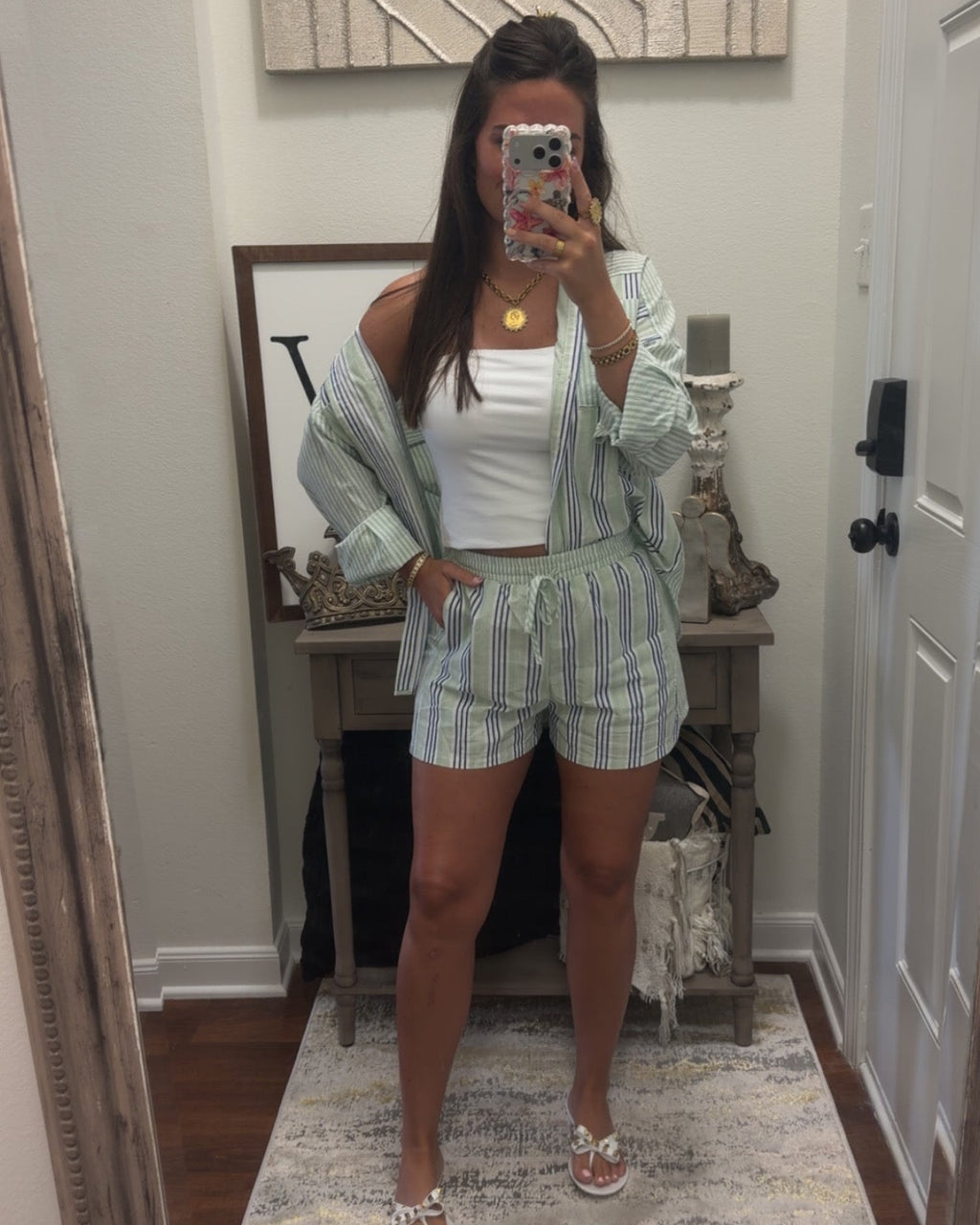 Striped set