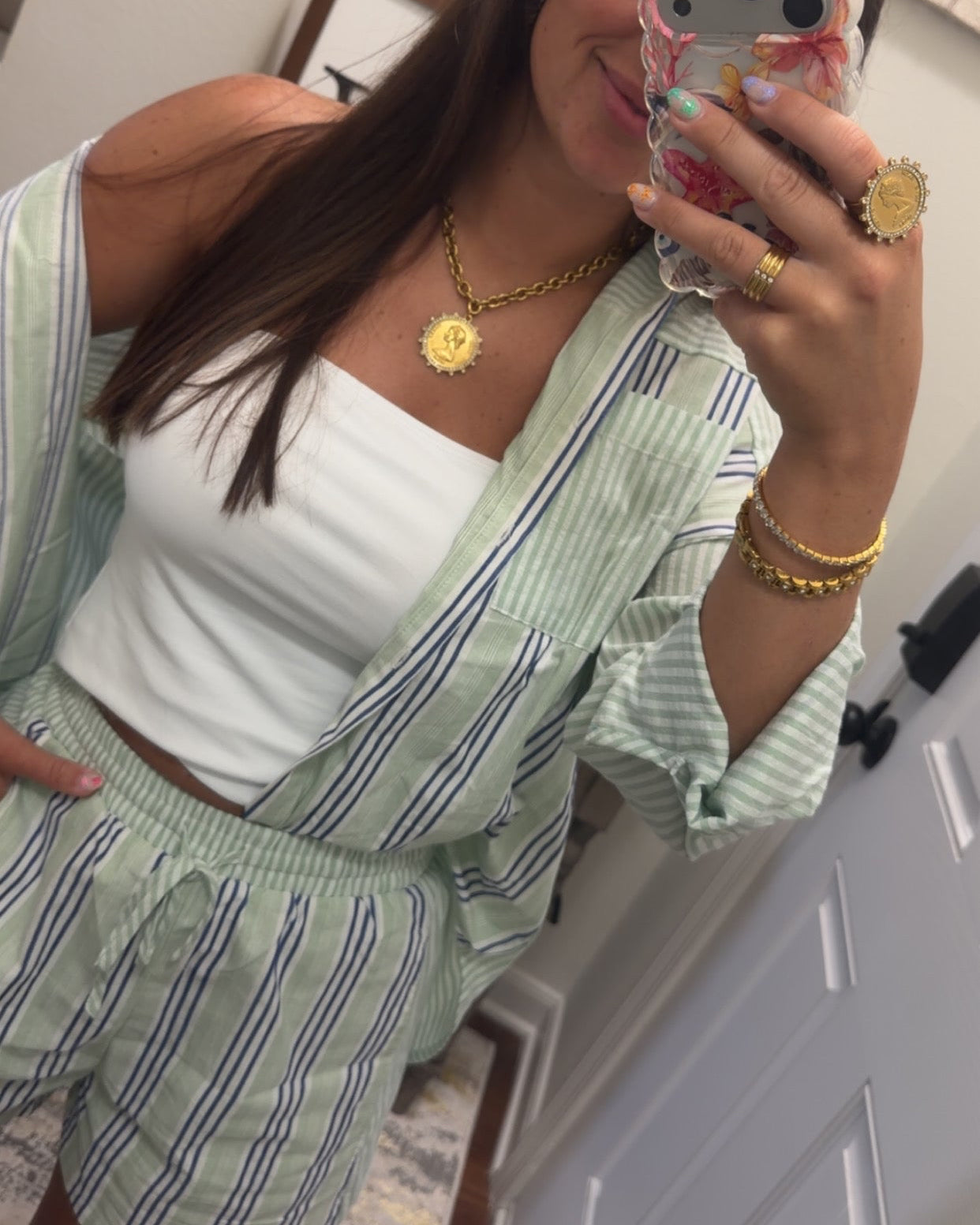 Striped set